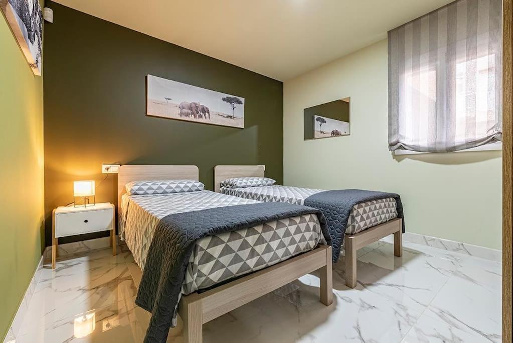 5 Stelle Piscina, Jacuzzi, Wifi - 2 Min Dal Mare Apartment Miami Playa Exterior foto